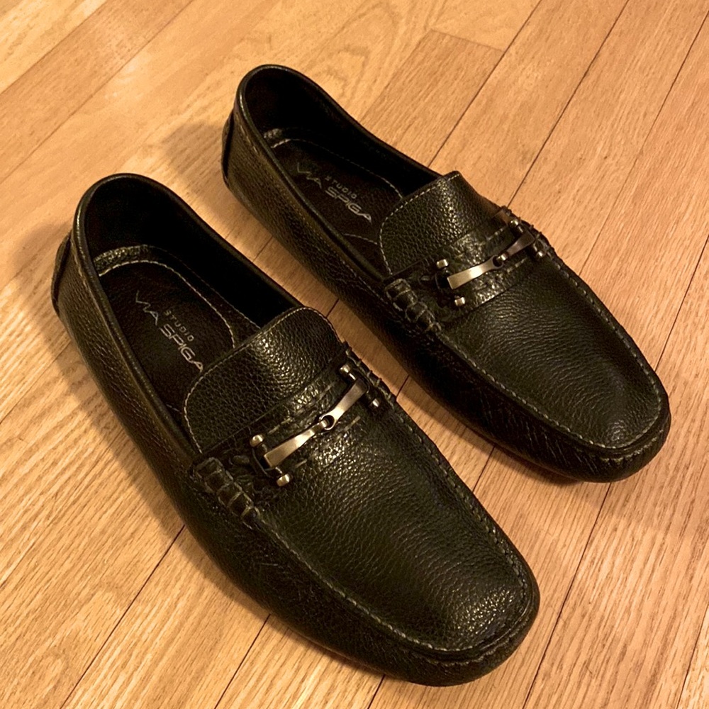 Via Spiga Mens moccasins , black leather upper and lining, size 10M , Super!!!.